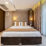 Otel Royal Capital Thermal & 3*