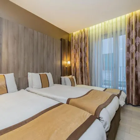 Royal Capital Hotel
