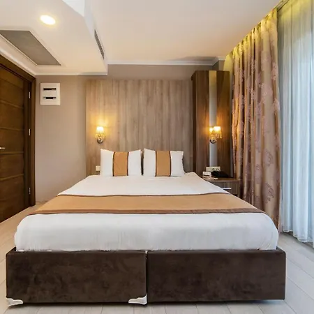 فندق Royal Capital Thermal & 3*
