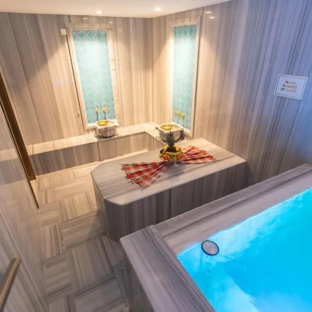 Royal Capital Thermal & فندق